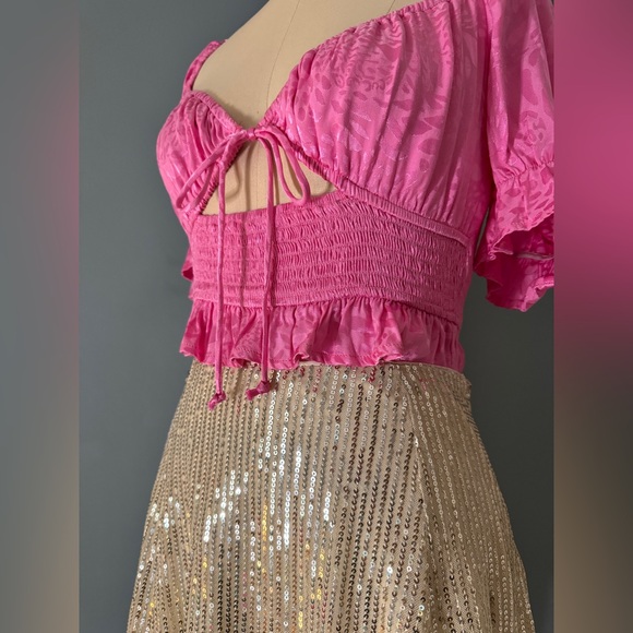 Sky to Moon Pink Crop Top - Picture 6 of 13